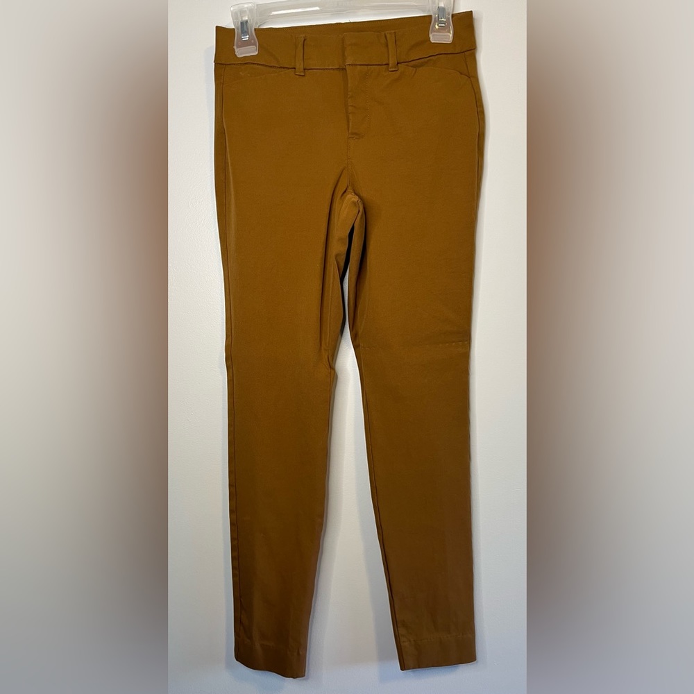 NWOT High Waisted Pixie Skinny Pants